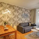 Modern & Elegance * Praga