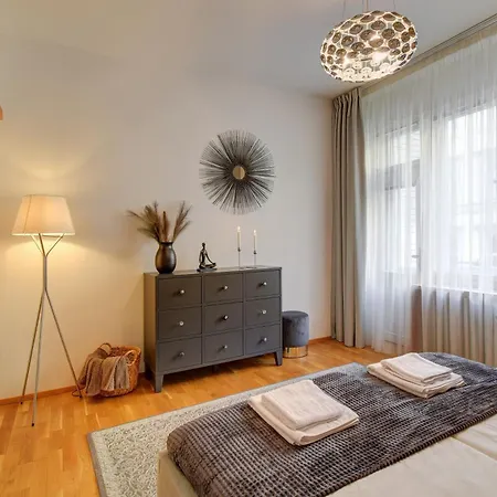 Lejlighed Modern & Elegance *