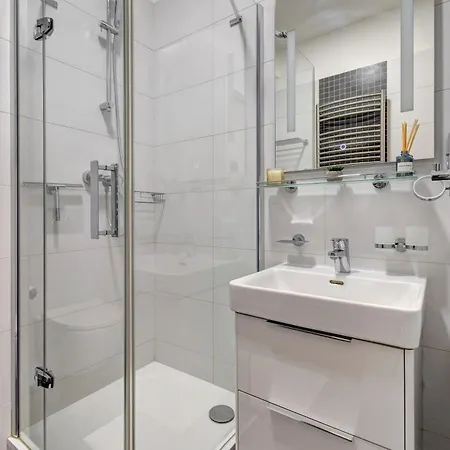 Modern & Elegance